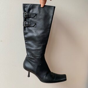 Vintage Italian leather black kitten heel boots